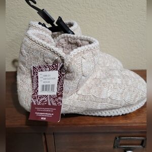 Muk Luks Cable Knit Slippers in Cream